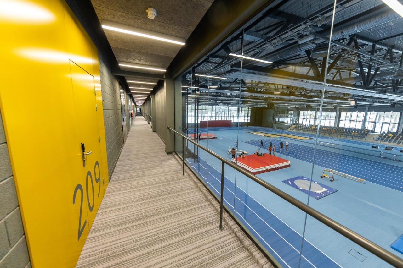 Stadium Hotel Valmiera Eksteriør billede