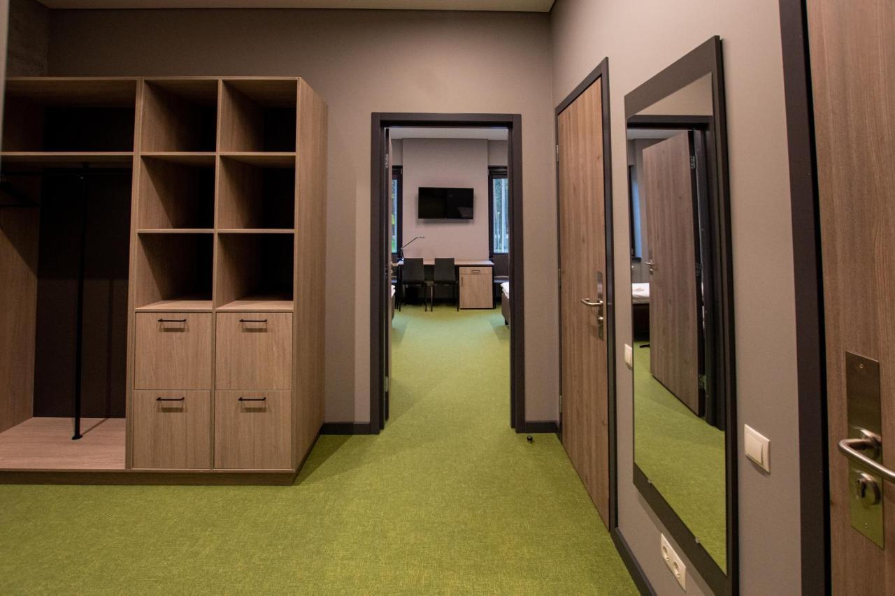 Stadium Hotel Valmiera Eksteriør billede