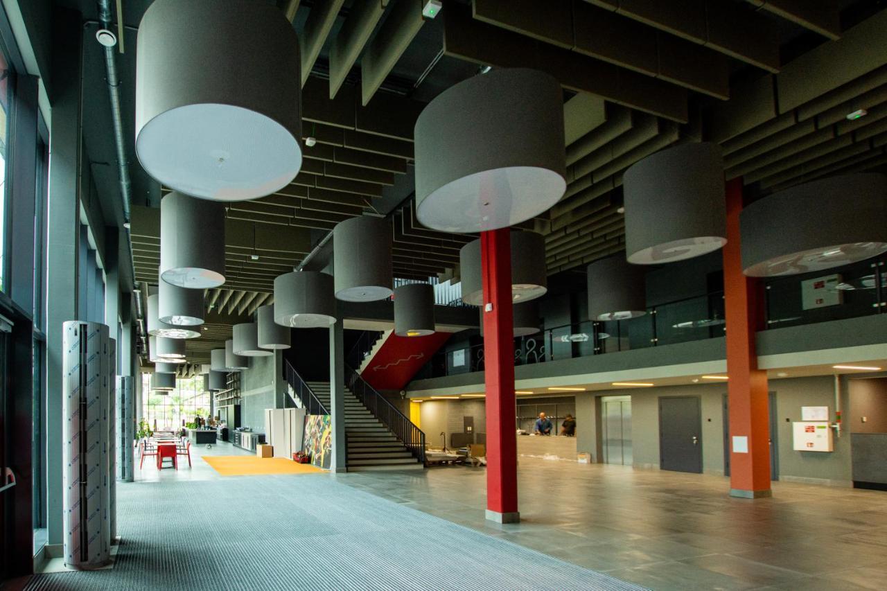 Stadium Hotel Valmiera Eksteriør billede